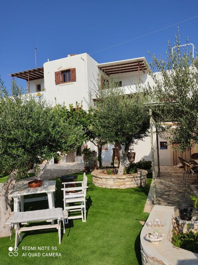 Sunset Studios And Apartments For Adults Over 21 Only Науса Экстерьер фото