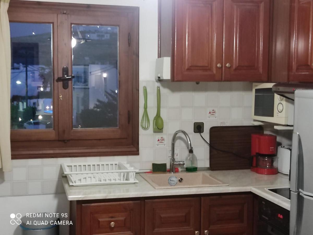 Sunset Studios And Apartments For Adults Over 21 Only Науса Экстерьер фото