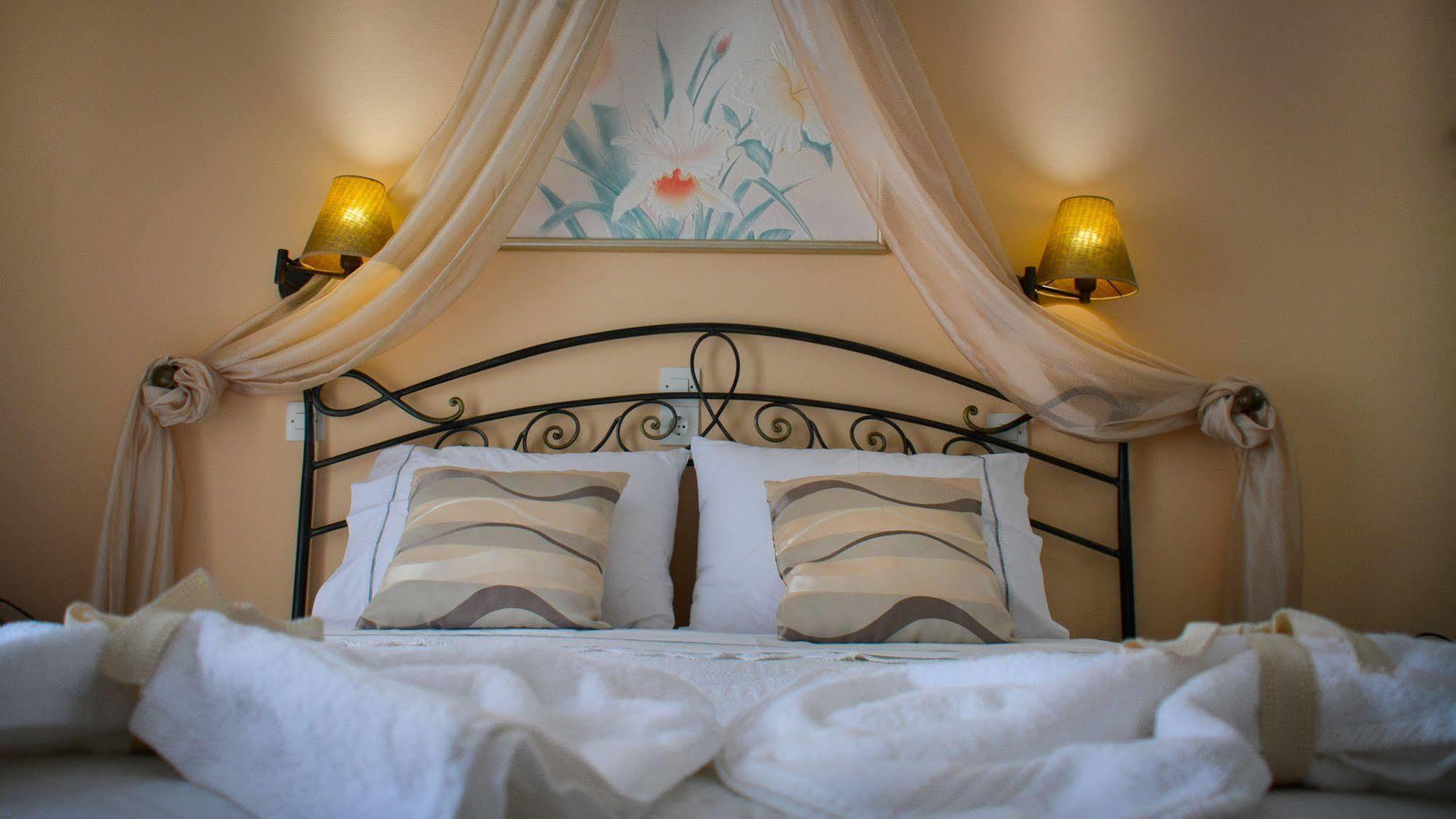 Sunset Studios And Apartments For Adults Over 21 Only Науса Экстерьер фото